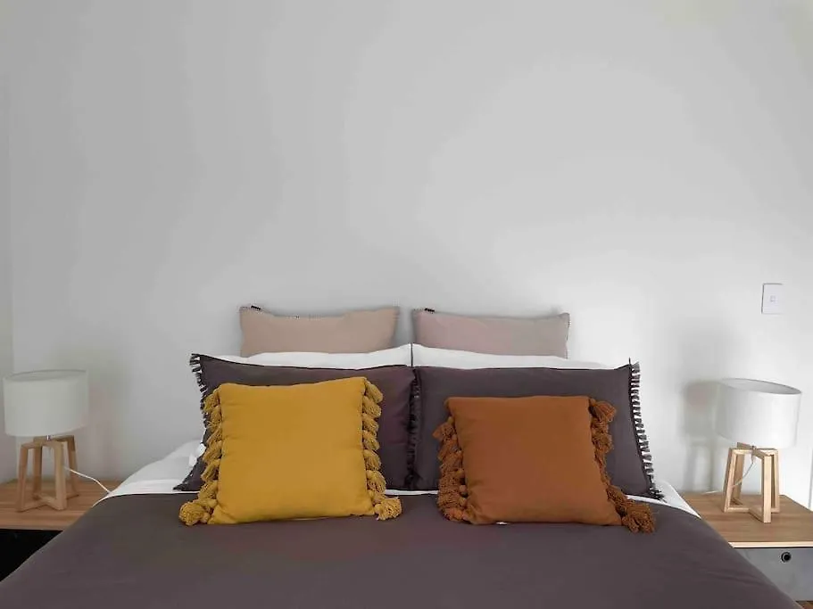 度假居 Luxury 3 Bedroom Home With Double Garage 基督城