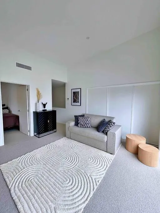 Luxury 3 Bedroom Home With Double Garage 基督城